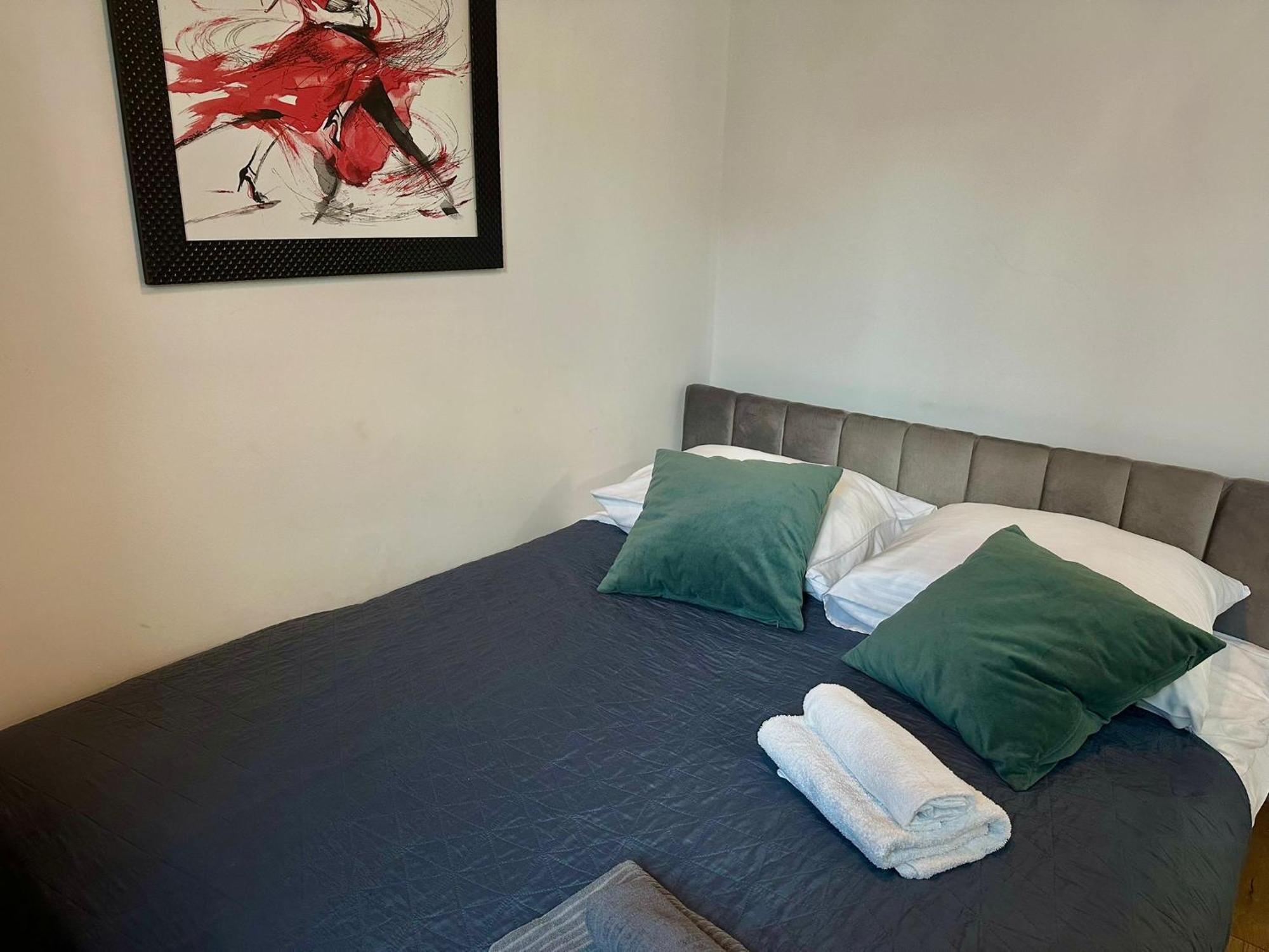 Chmielna 106 - Free Parking - Duzy Balkon Apartment Varşovia Exterior foto